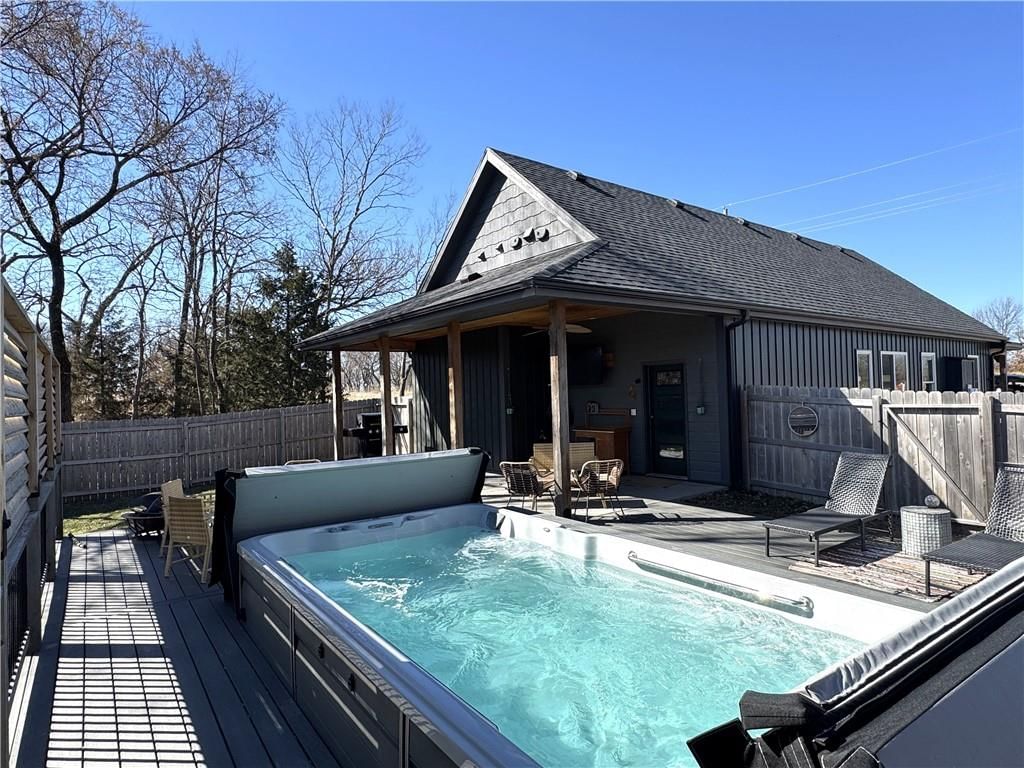 18 & 14 Redwood Drive — photo 62
