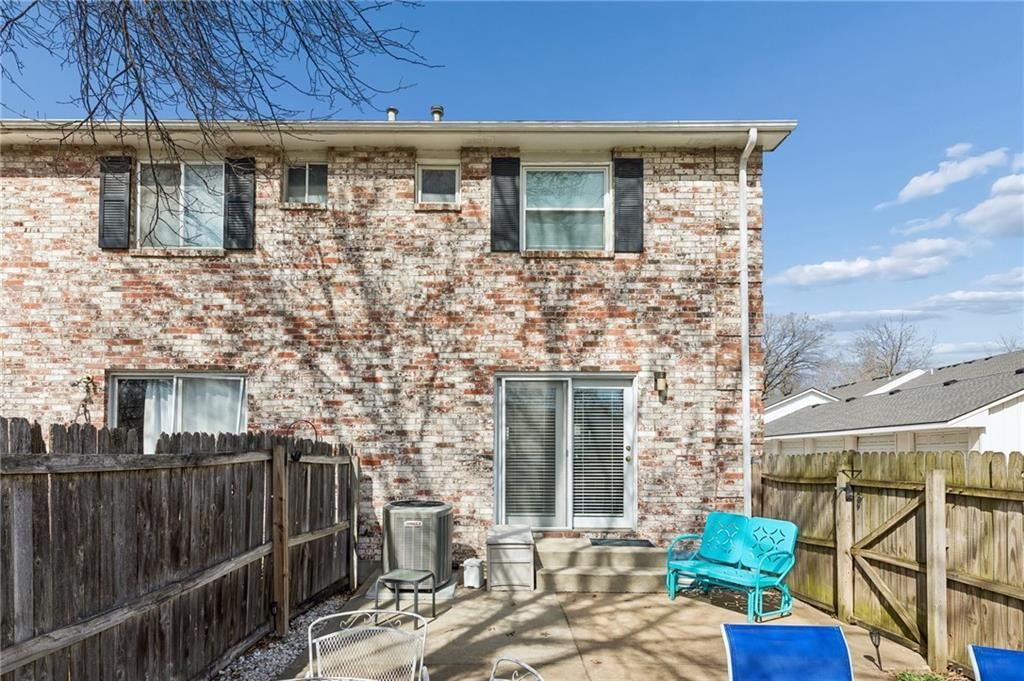 8363 Woodward Street — photo 27
