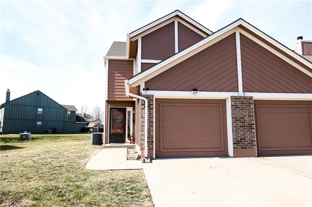 520 NE Knox Street, Blue Springs, MO