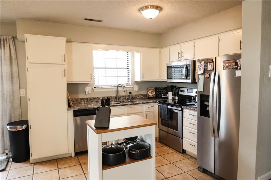 520 NE Knox Street — photo 19