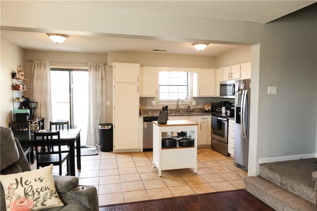 520 NE Knox Street — photo 20