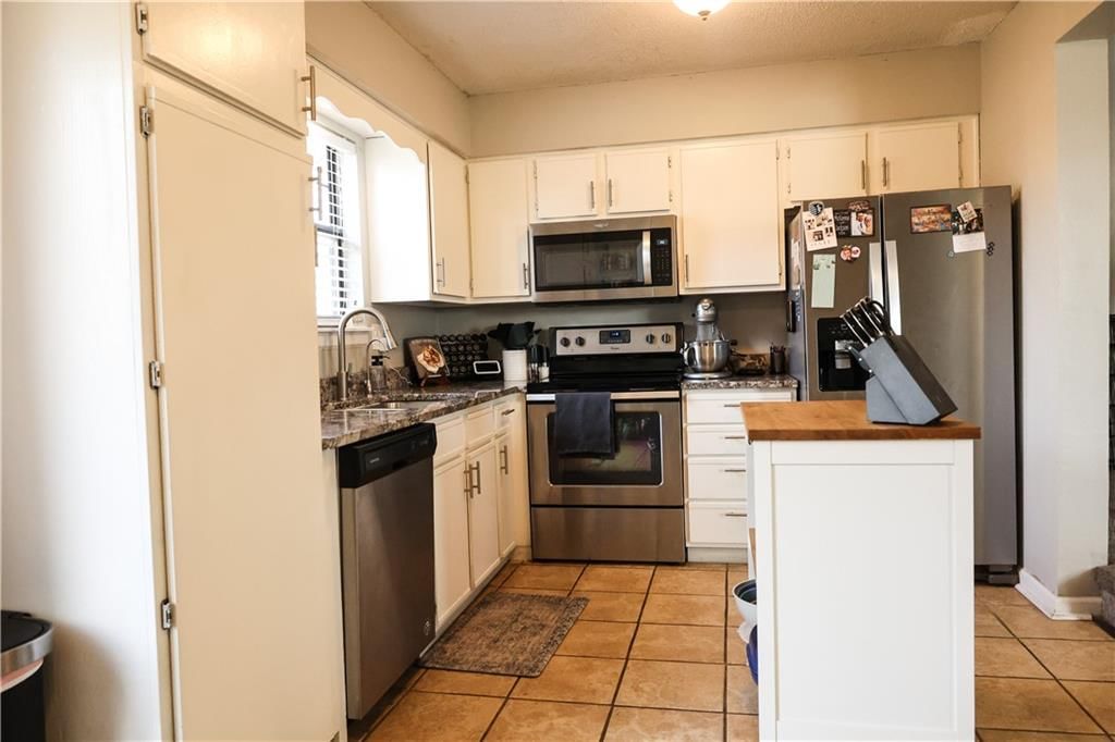 520 NE Knox Street — photo 24