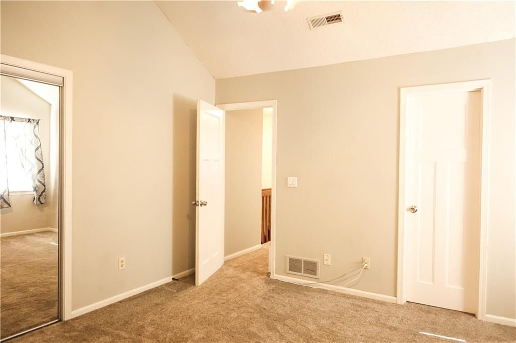 520 NE Knox Street — photo 43