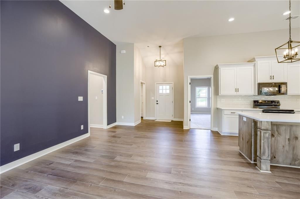 2031 Riverstone Drive — photo 3