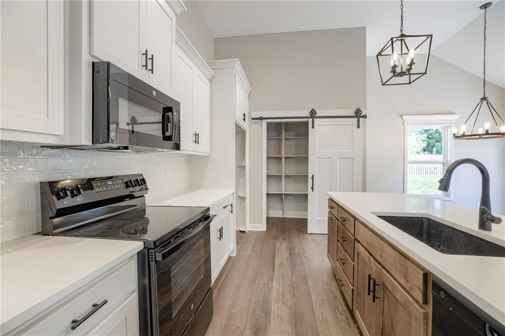 2031 Riverstone Drive — photo 10