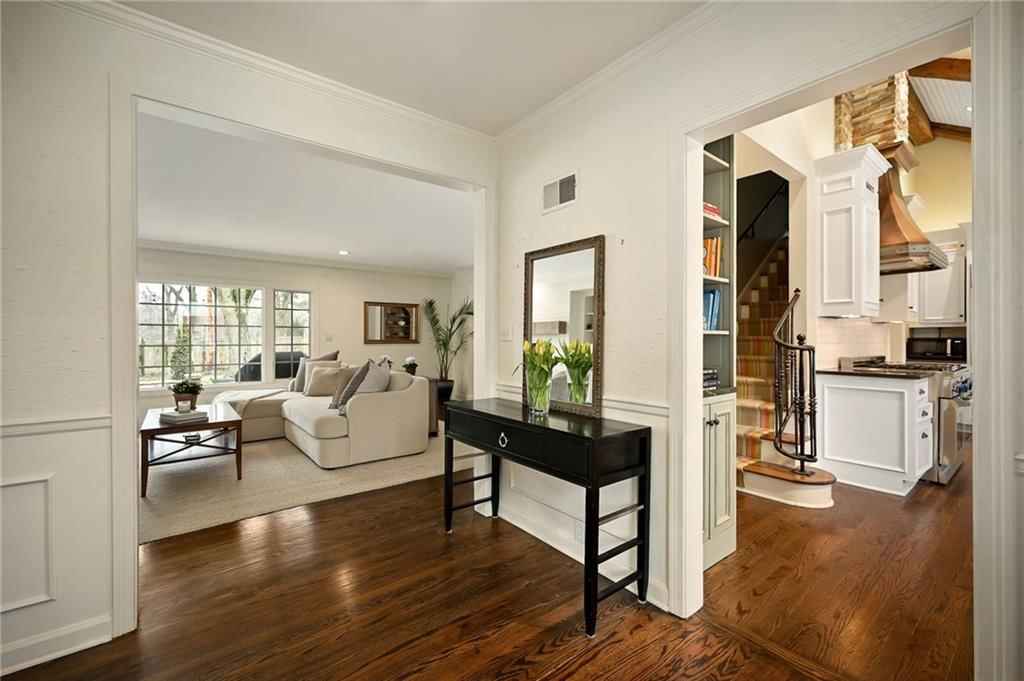2521 W 65th Street — photo 5