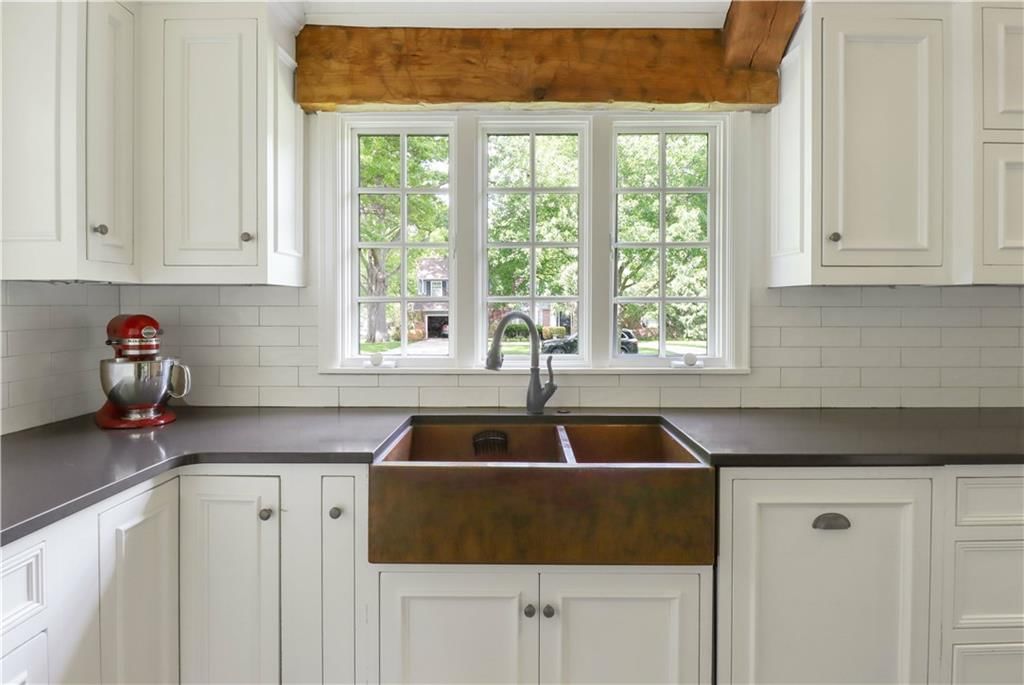2521 W 65th Street — photo 9