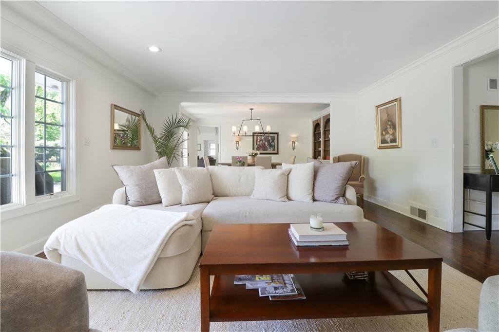 2521 W 65th Street — photo 16