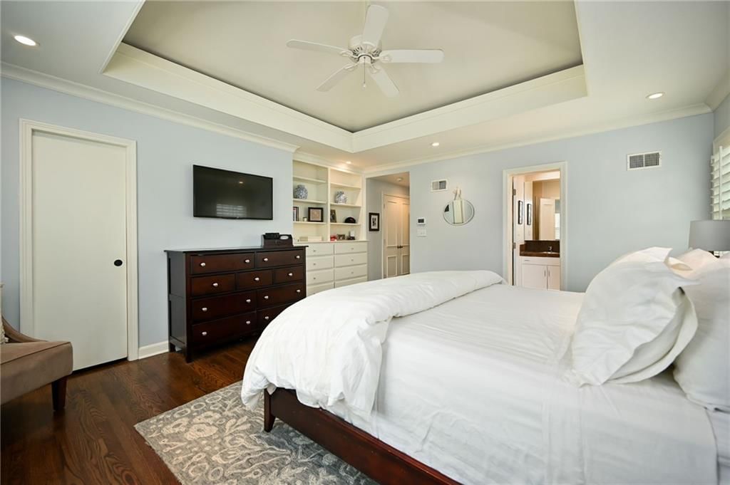 2521 W 65th Street — photo 22