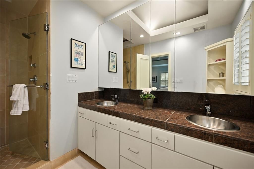 2521 W 65th Street — photo 23