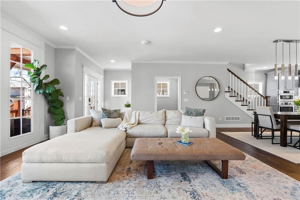 729 Corbin Terrace — photo 10