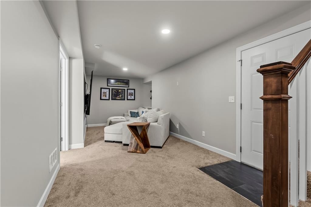 729 Corbin Terrace — photo 25