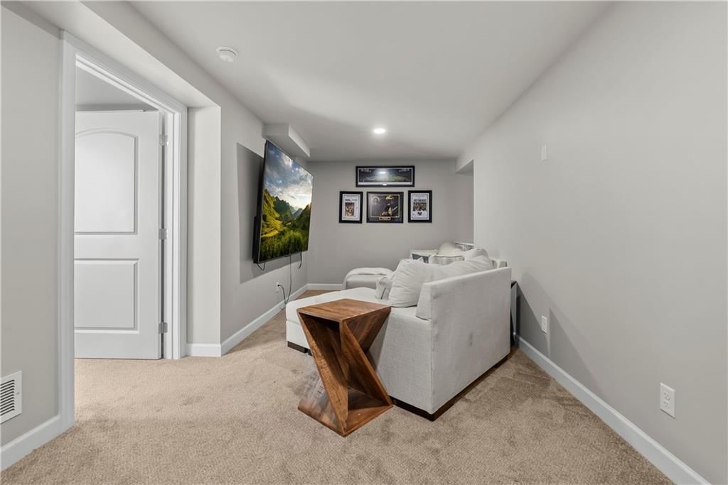 729 Corbin Terrace — photo 26