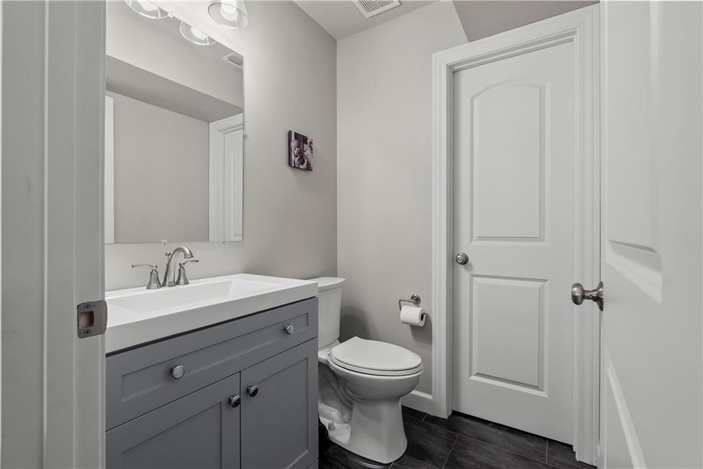 729 Corbin Terrace — photo 28