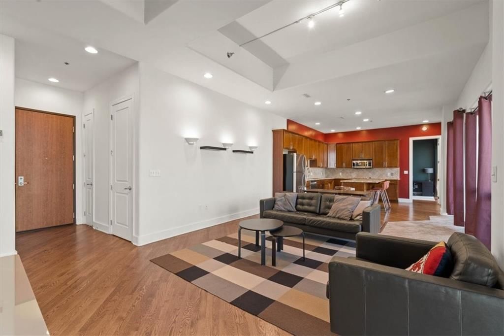 600 Admiral Boulevard — photo 2