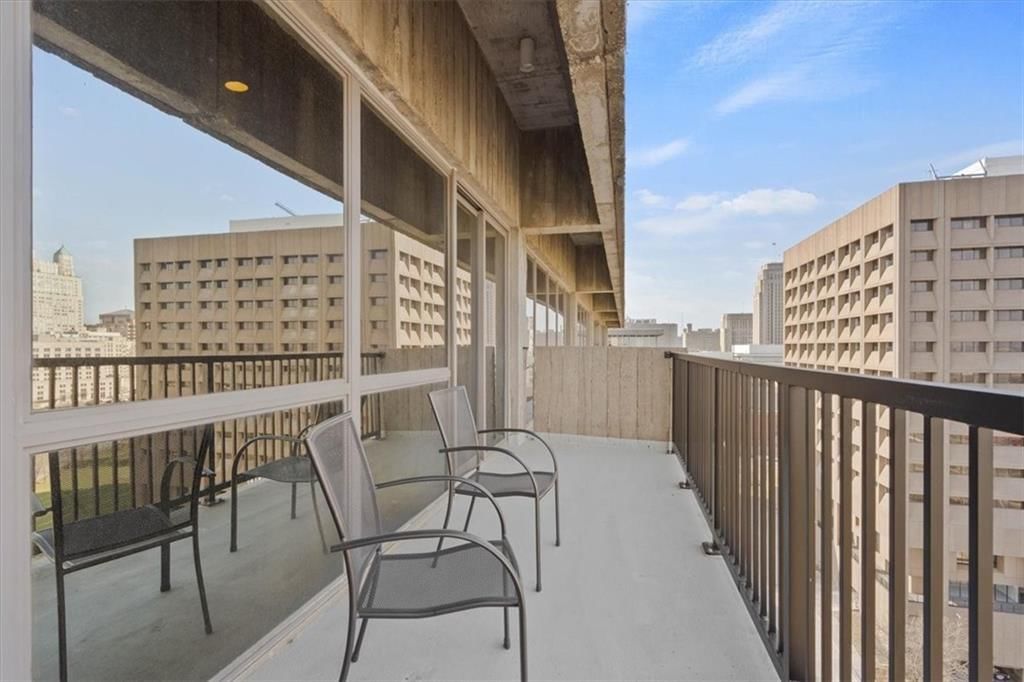 600 Admiral Boulevard — photo 10