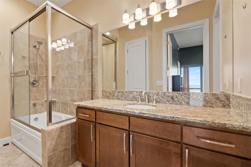 600 Admiral Boulevard — photo 26