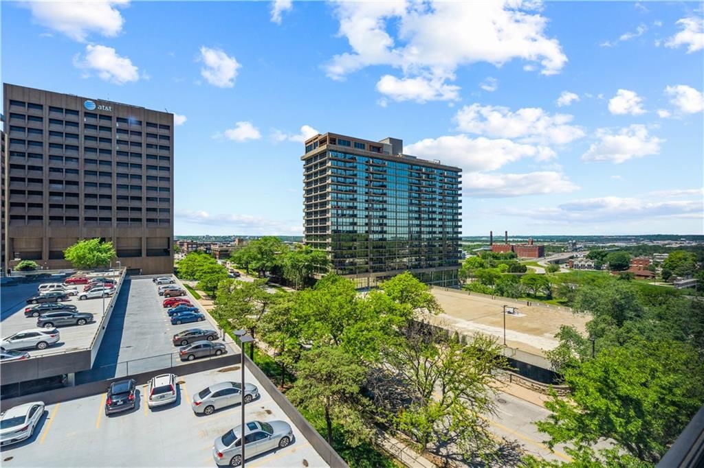 600 Admiral Boulevard — photo 40