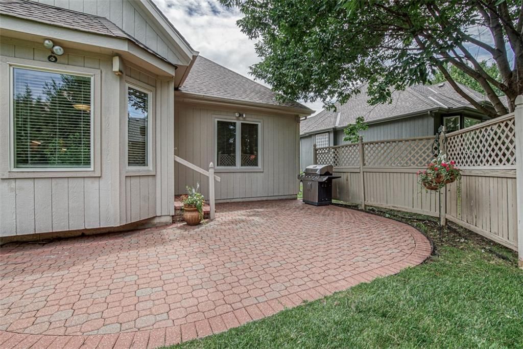 2704 W 137 Place — photo 4