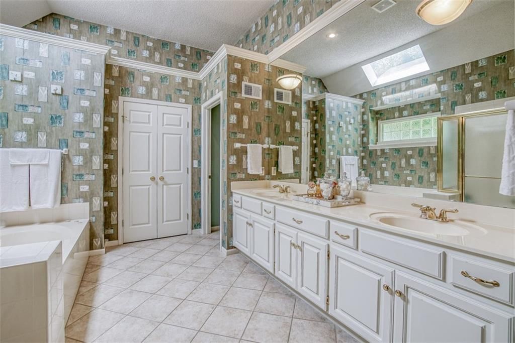 2704 W 137 Place — photo 24