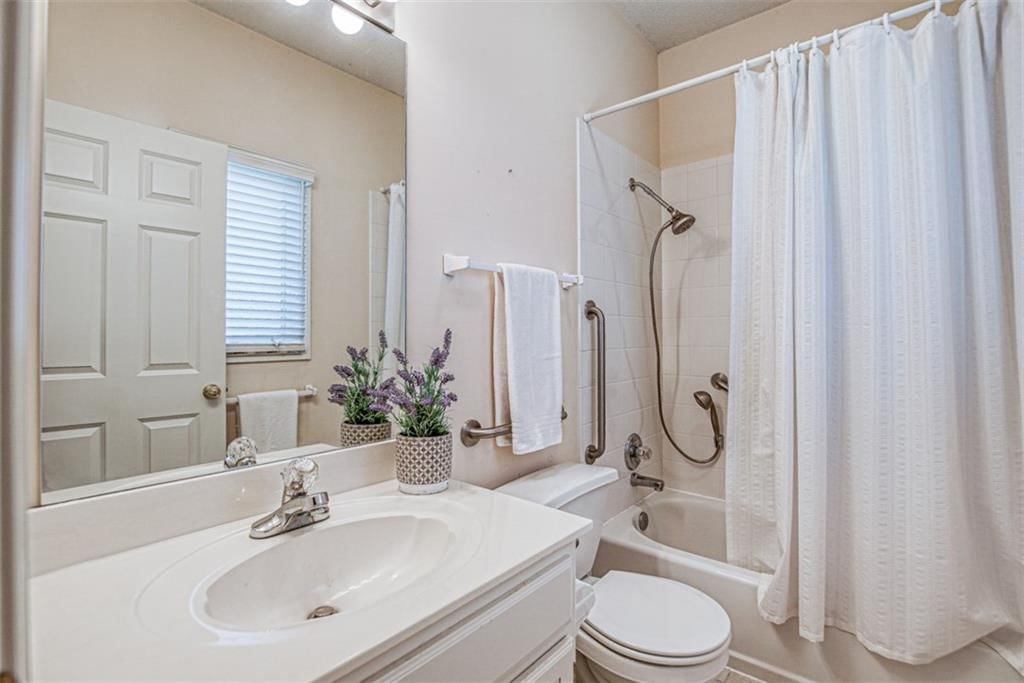 2704 W 137 Place — photo 33