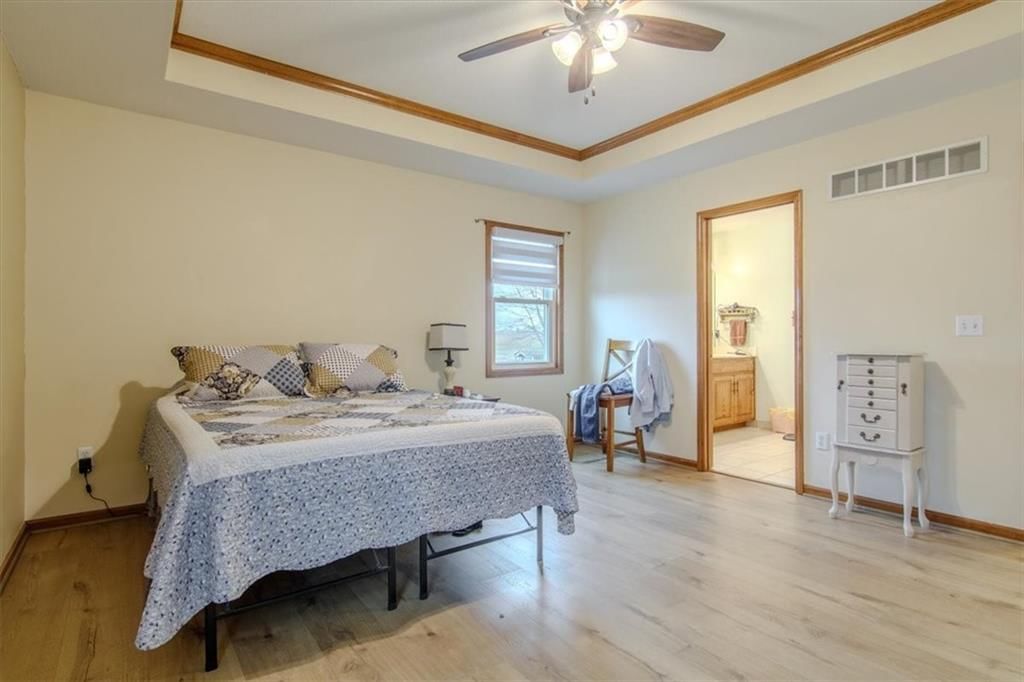 93 E BEULAH Street — photo 15