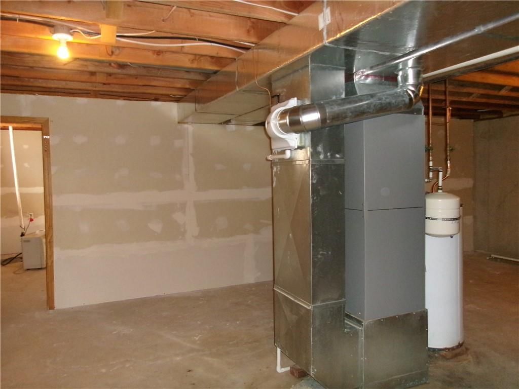 93 E BEULAH Street — photo 19