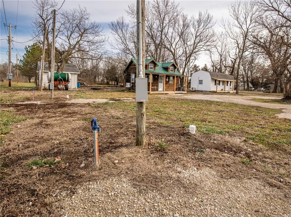 112 W Kansas Avenue — photo 34