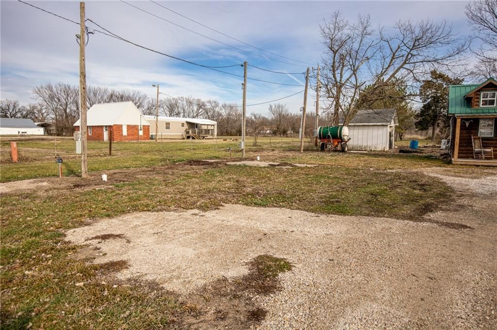 112 W Kansas Avenue — photo 35