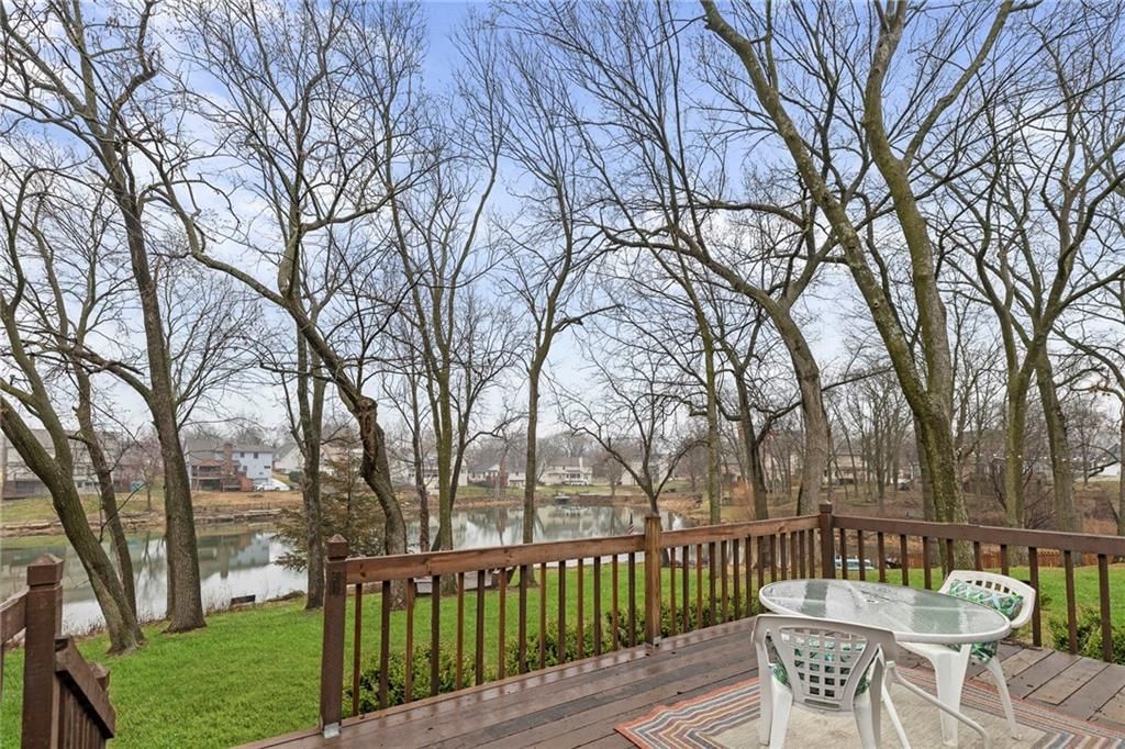 1103 SW Stonecreek Drive — photo 48