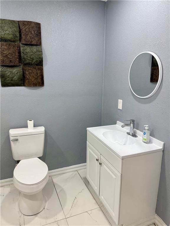 704 W Main Street — photo 17