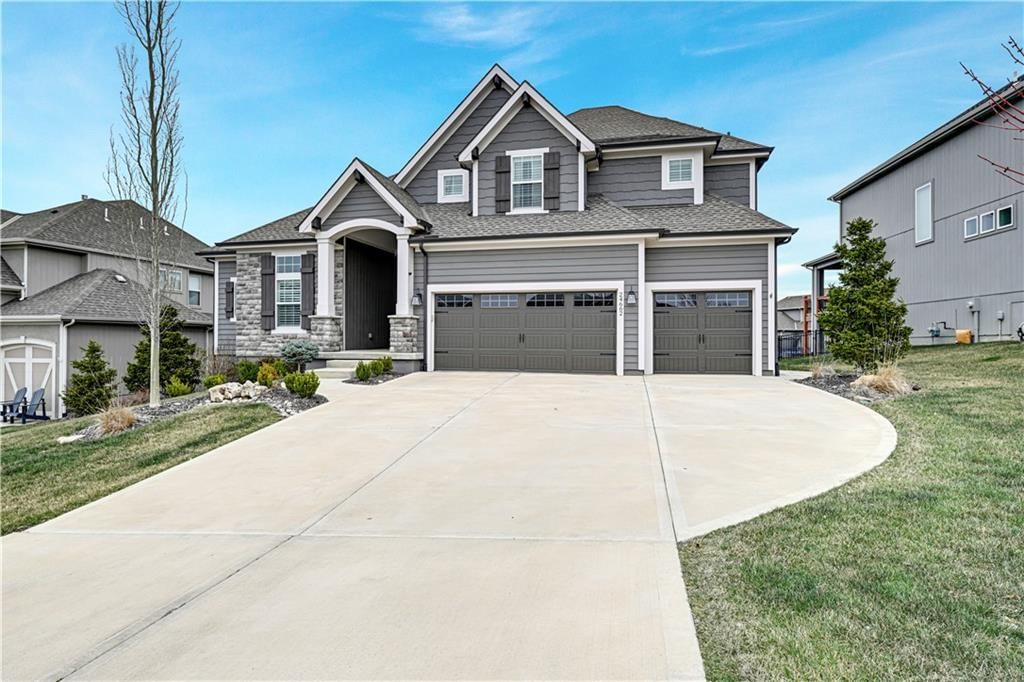 24662 W 126th Terrace, Olathe, KS