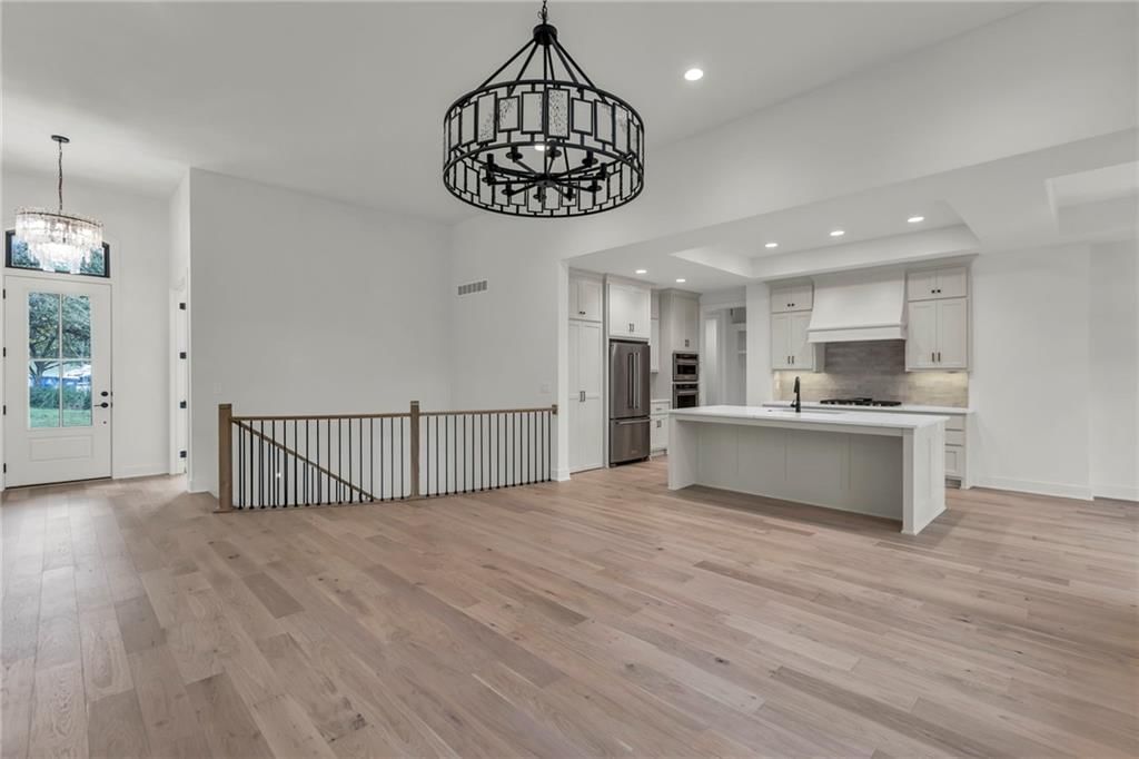 10404 River Hills Drive — photo 8