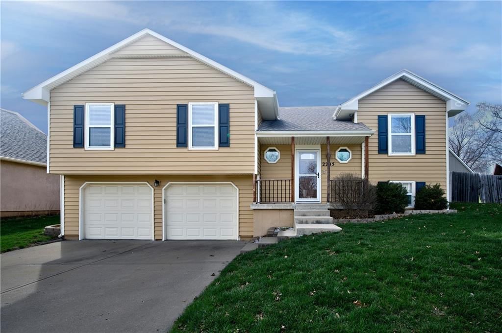 2205 NE 3rd Street, Blue Springs, MO