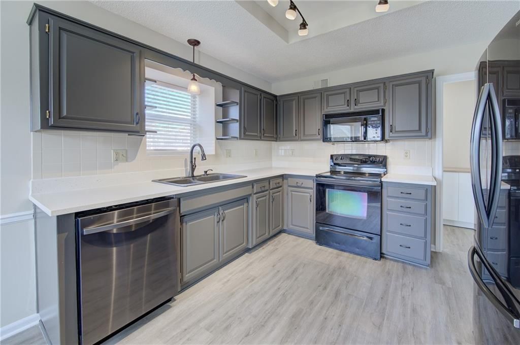 2205 NE 3rd Street — photo 6