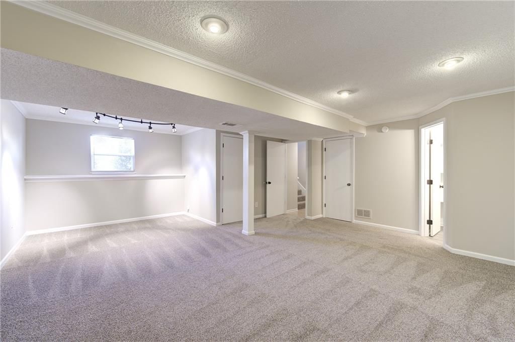 2205 NE 3rd Street — photo 22