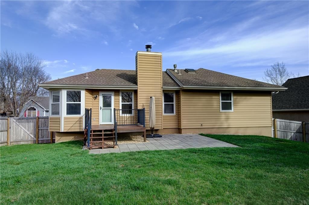 2205 NE 3rd Street — photo 29