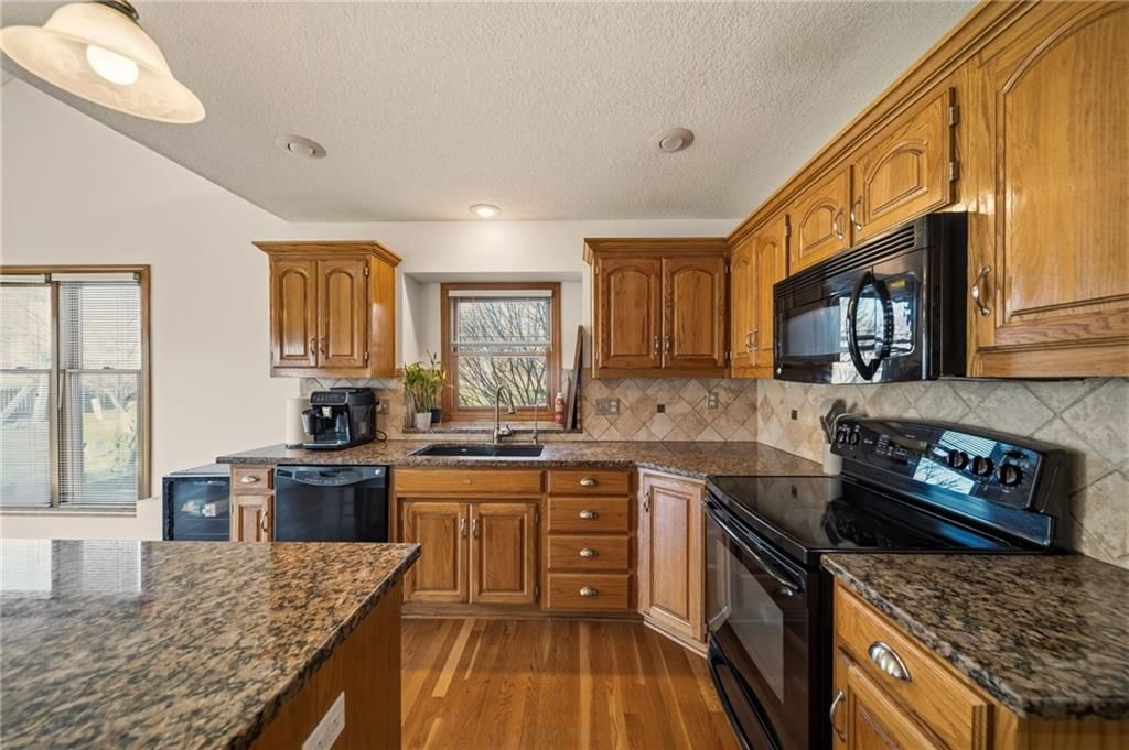 1510 Colt Circle — photo 2