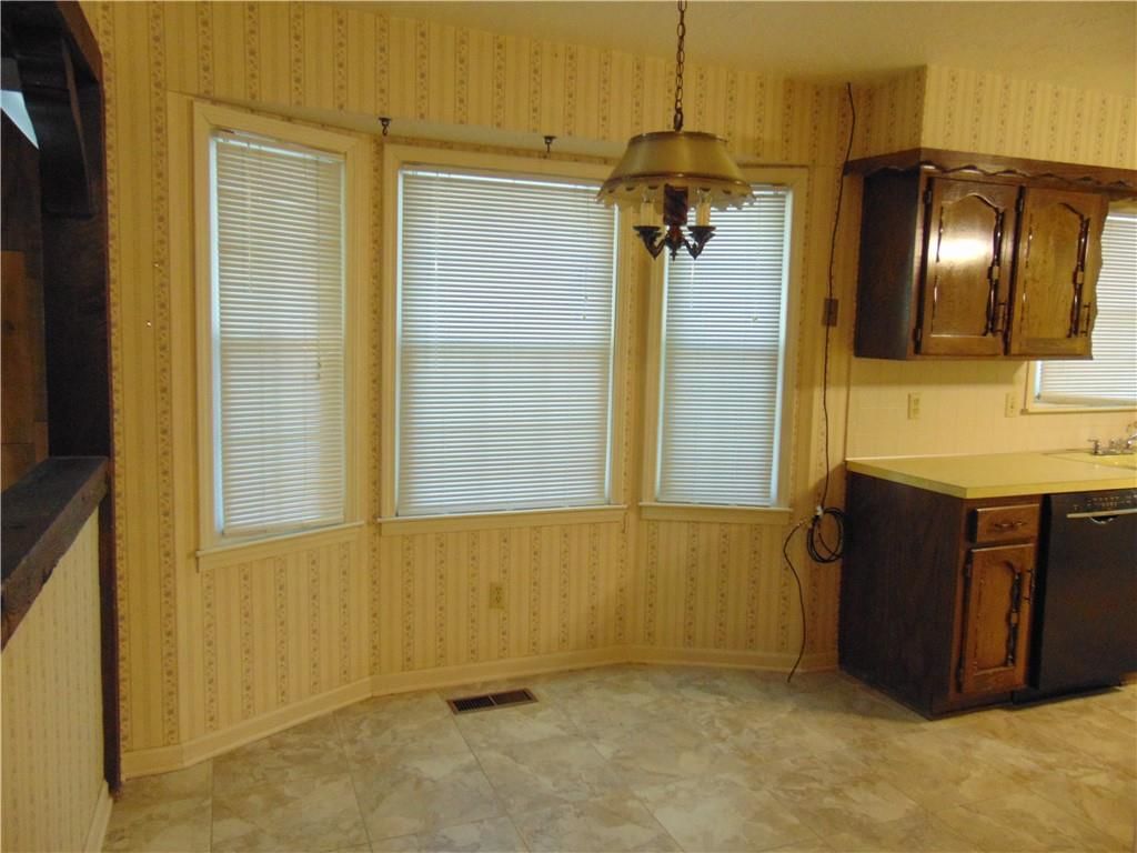 201 Johnston Drive — photo 11