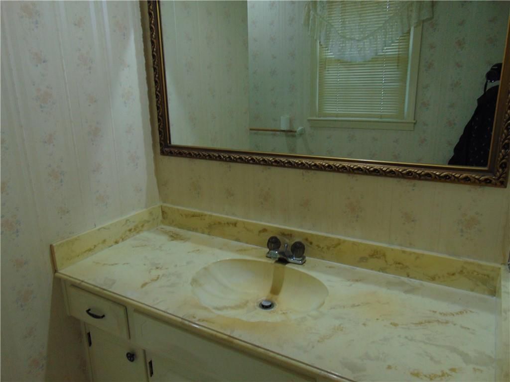 201 Johnston Drive — photo 25