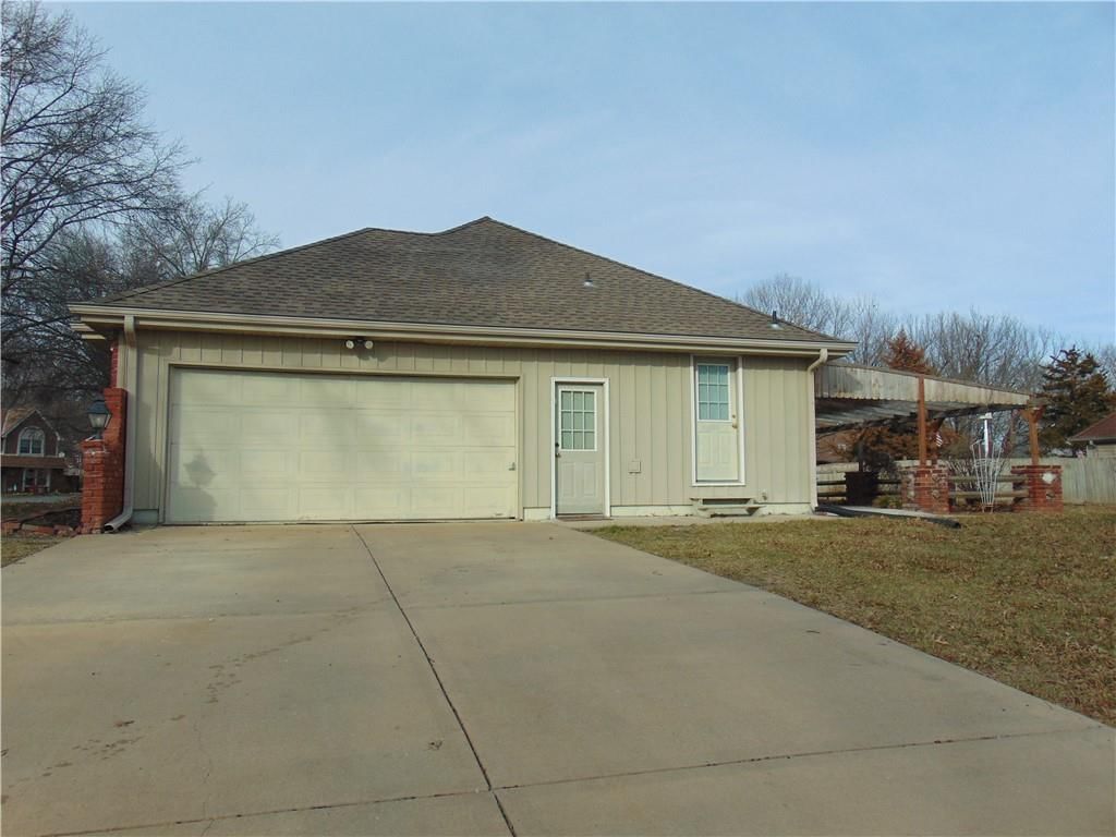 201 Johnston Drive — photo 30