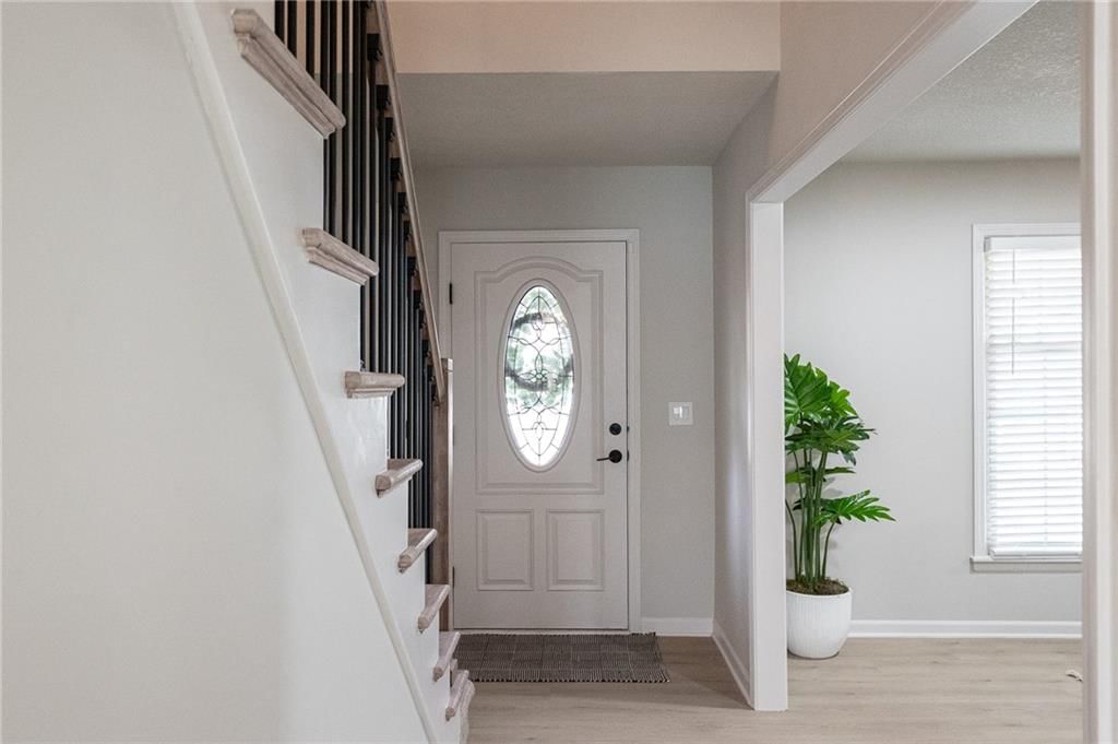 703 N SINGLETREE Street — photo 8