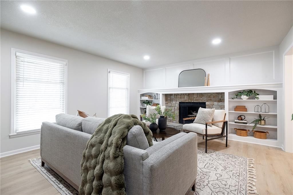 703 N SINGLETREE Street — photo 10