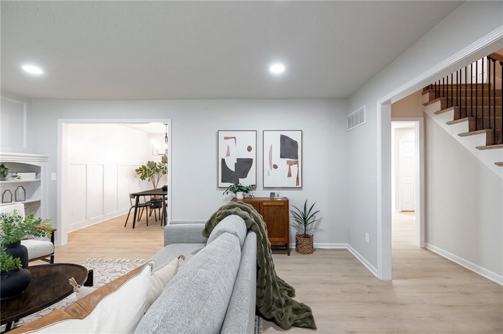 703 N SINGLETREE Street — photo 15