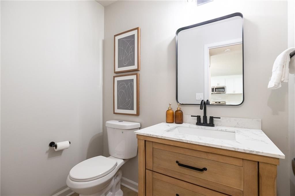 703 N SINGLETREE Street — photo 26