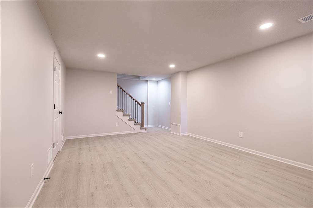 703 N SINGLETREE Street — photo 41