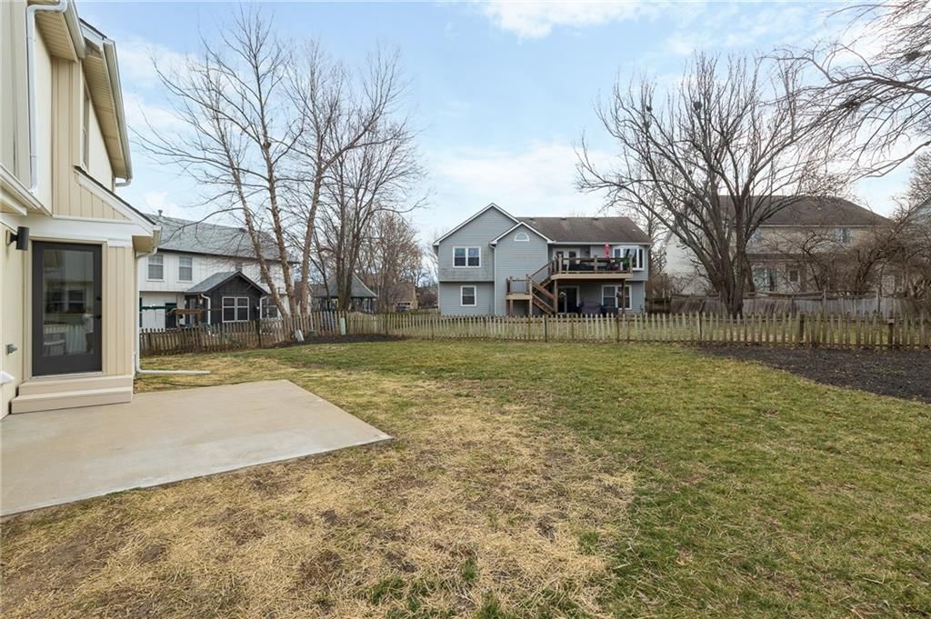 703 N SINGLETREE Street — photo 48