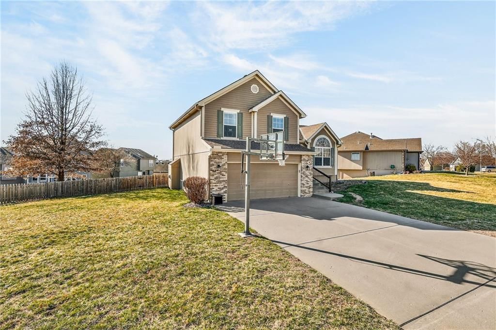 10314 N Laurel Avenue — photo 3