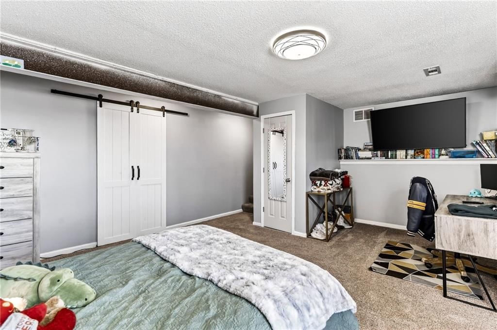 10314 N Laurel Avenue — photo 11