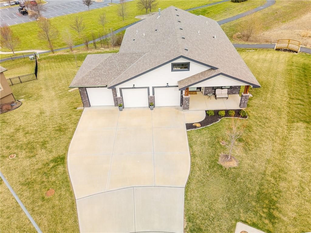 1100 NE Goshen Court — photo 7